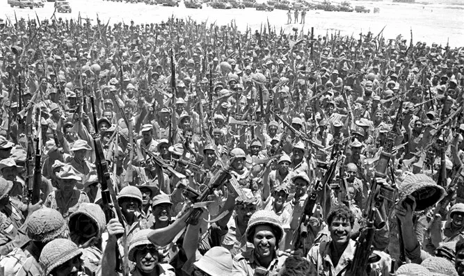 Israeli soldiers celebrate victory, Six Day War