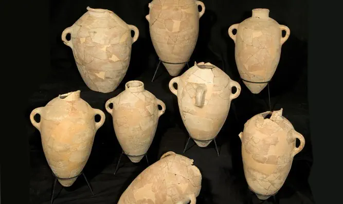 Storage jars from Khirbet Qeiyafa