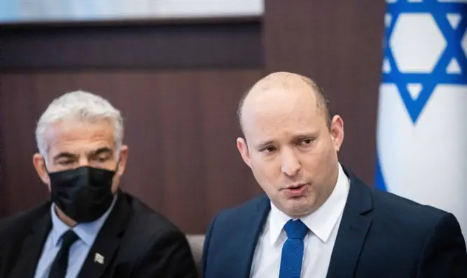 Naftali Bennett and Yair Lapid at cabinet meeting, September 5th