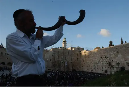Israel National News - Video: What Really Happened 5773 Years Ago?
