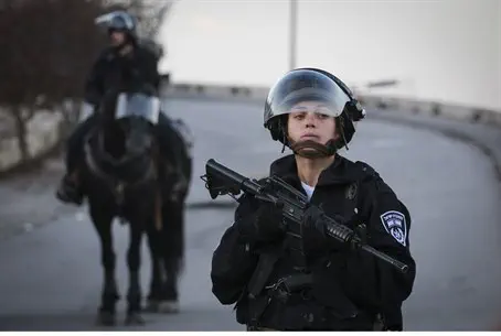 Police Cordon Off Volatile Neighborhood in J'lem - Israel National News