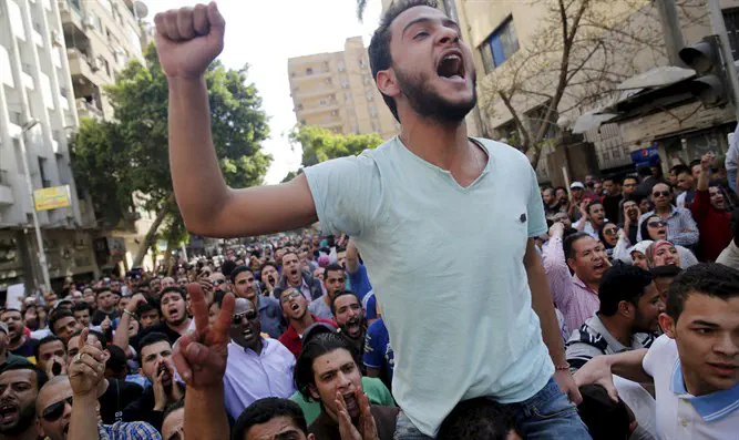 Egyptian protesters shout slogans against President Abdel Fattah al-Sisi and the government