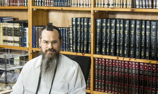 yad vezer rabbi holtzman