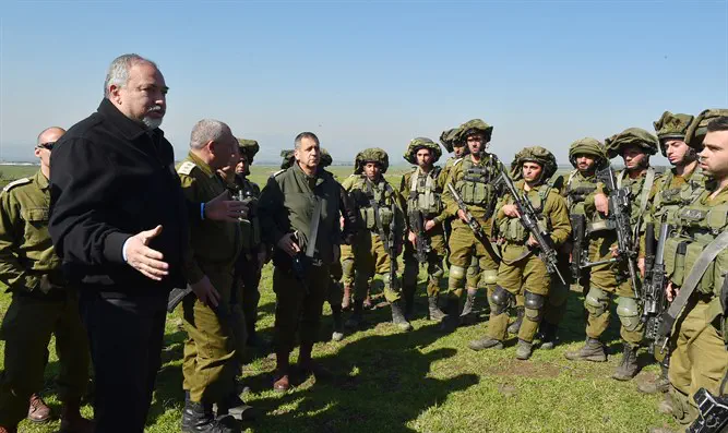 Liberman Revamps Benefits For Demobilized Soldiers Defense