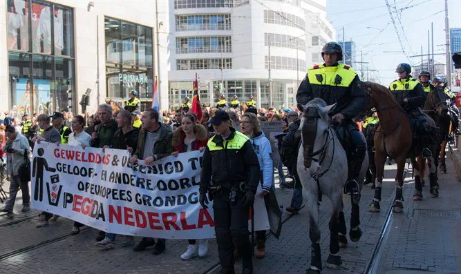 Demonstrators protesting against the arrival of Muslim immigrants to Europe in The Hague