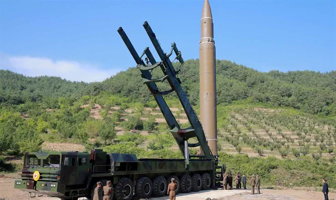 North Korean ballistic missile (archive)