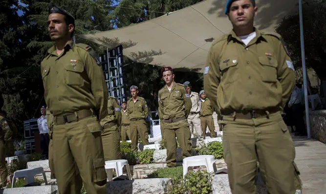 Mk Naftali Bennett Vows To Do His Utmost To Bring Fallen Idf Soldiers Home Israel National News