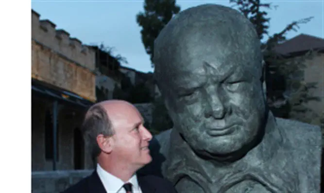 Churchill's grandson next to bust